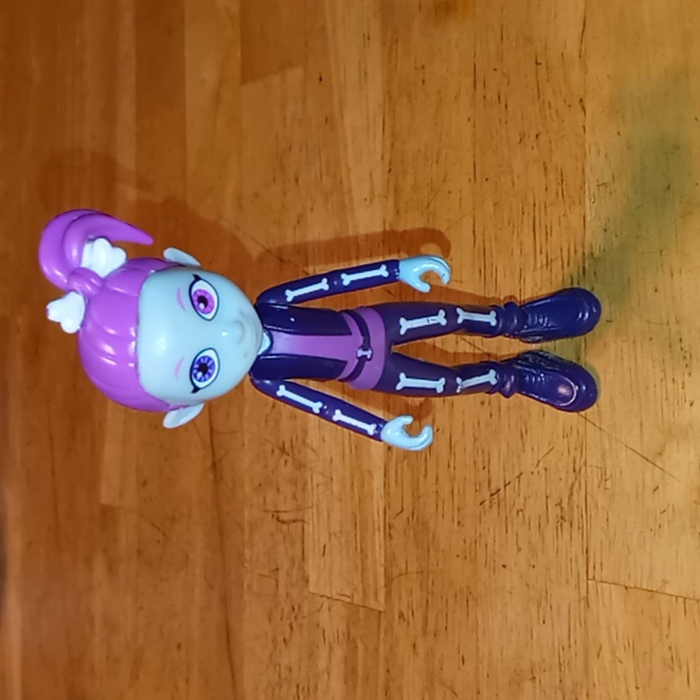 Disney Vampirina Figure - Ghastly Gayle